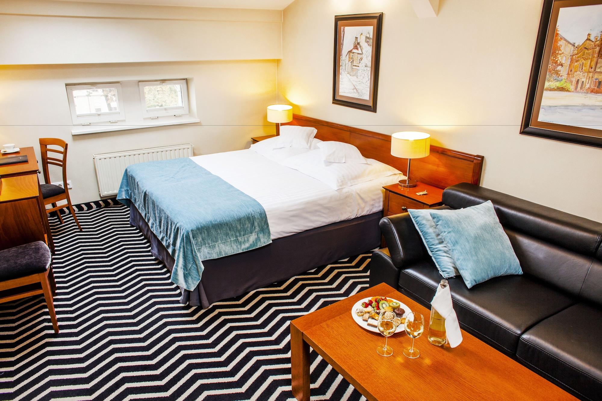 Hotel Senacki Krakow Bagian luar foto