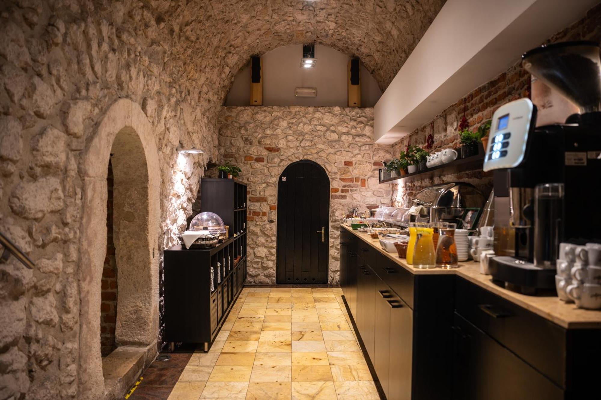 Hotel Senacki Krakow Bagian luar foto